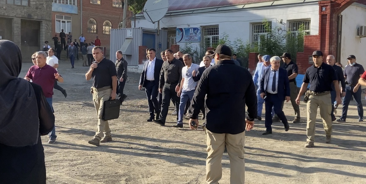 Рабочая поездка врио Главы РД Сергея Меликова в Чародинском районе