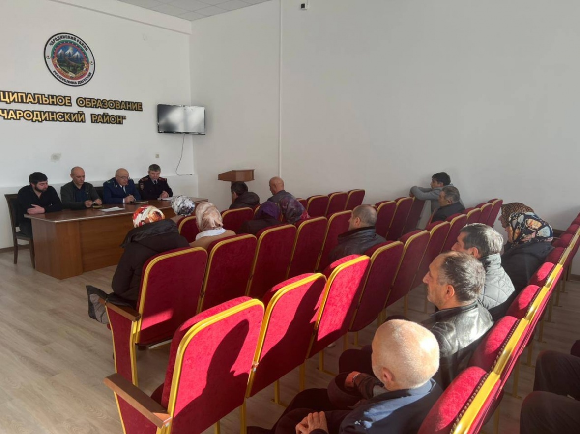 Вопрос по вывозу твердых коммунальных отходов на территории района обсудили в администрации района