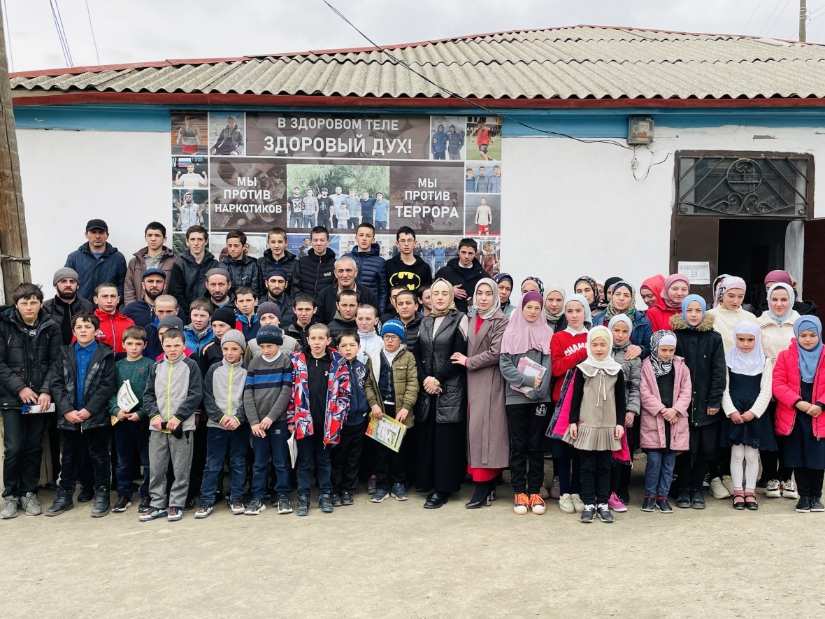 В Тлярошской школе провели беседу c учащимися на тему 