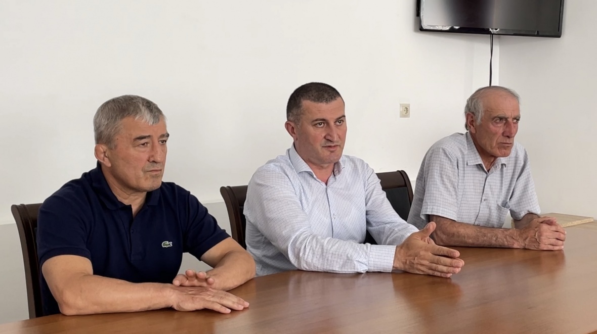 Магомед Садулаев встретился с активом района