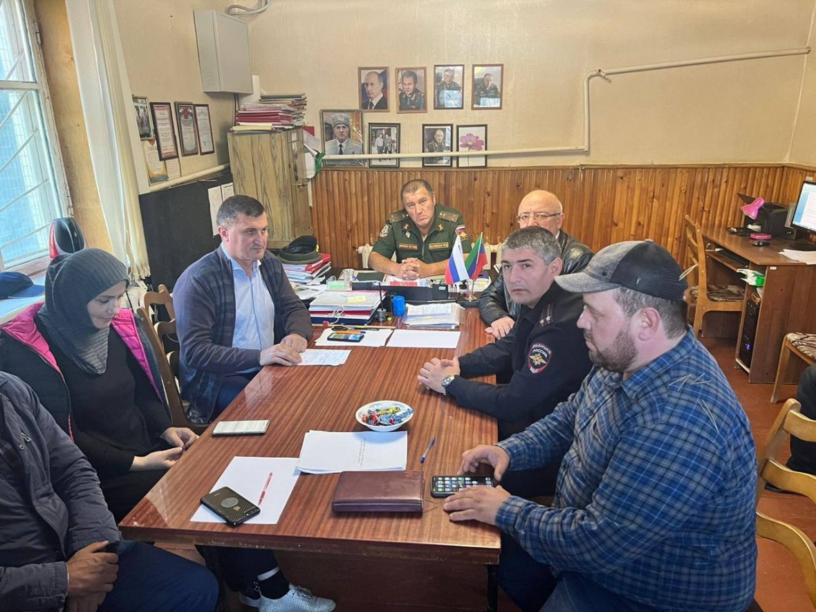 В Чародинском районе, как и по всей стране, идет мобилизация граждан в рамках реализации Указа Президента Российской Федерации