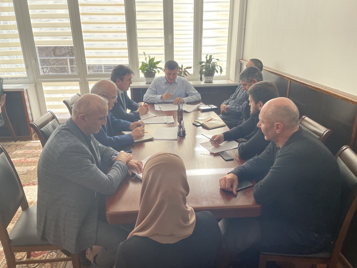 Помощником Главы РД проведена проверка организации деятельности АТК Чародинского района