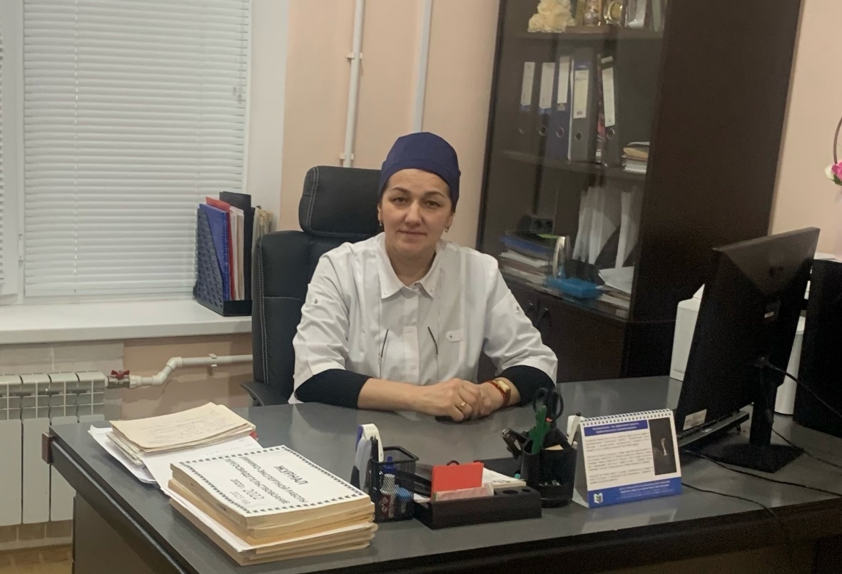 Заместитель главного врача ЦРБ Чародинского района Зарема Химелова проинформировала об итогах первой туровой иммунизации против полиомиелита