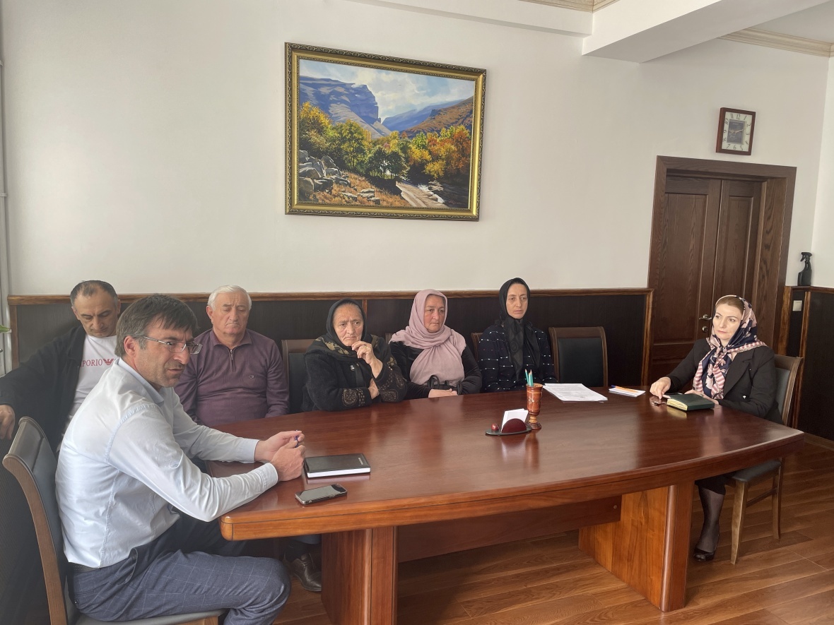 Вопросы предстоящего субботника и состояние дел в отделах и подведомственных учреждениях обсудили на аппаратном совещании