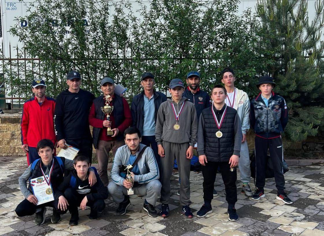 6 воспитанников ДЮСШ района в разных весовых категориях заняли призовые места в зональных соревнованиях по вольной борьбе