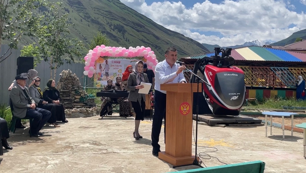 На площадке самого большого садика в Чародинском районе прошло праздничное мероприятие ко Дню защиты детей