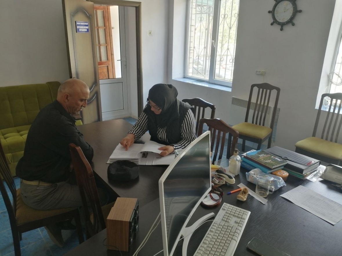 Специалисты отдела по профилактике экстремизма и терроризма с приглашением представителя службы УУП ОМВД России по Чародинскому району провели проверку антитеррористической деятельности в Цурибском се