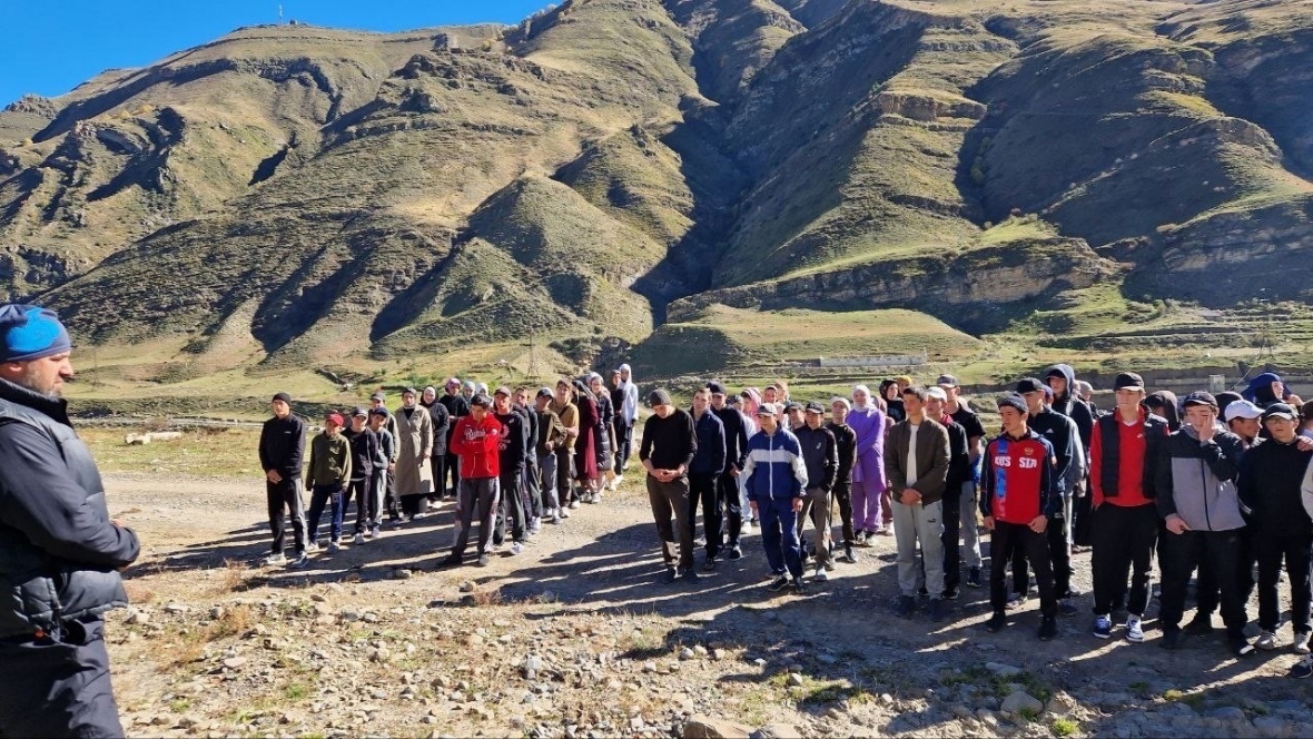 В селе Цуриб прошла осенняя спартакиада по легкой атлетике с участием команд учащихся из 7 школ района