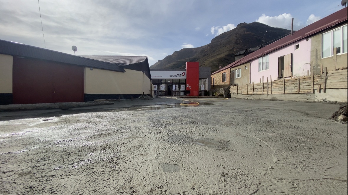 В селе Цуриб благоустроили площадку перед МФЦ