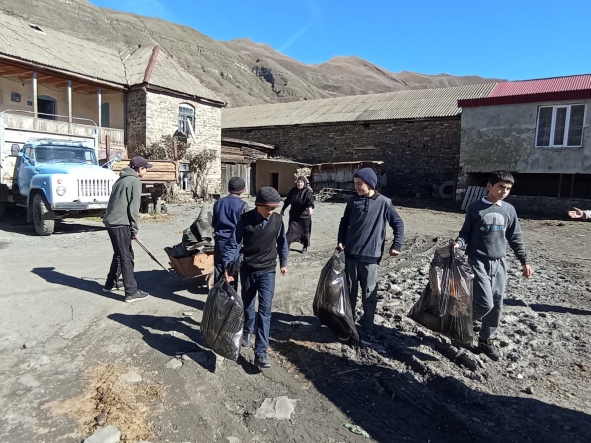 Чародинский район присоединился к ежегодной республиканской добровольческой акции «Осенний марафон добрых дел-2023».