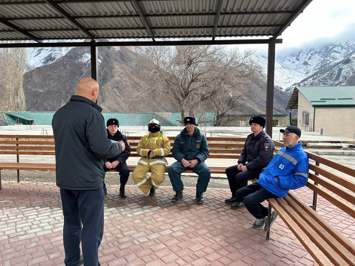 В селе Цуриб была организованна тренировка по практическому применению сил и средств, привлекаемых в случае установления «желтого» уровня террористической опасности