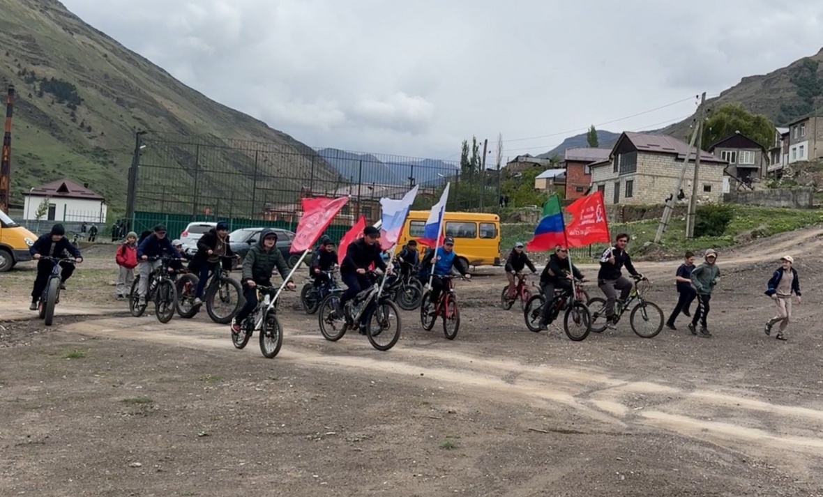 С участием воспитанников детско-юношеской спортивной школы состоялся велопробег