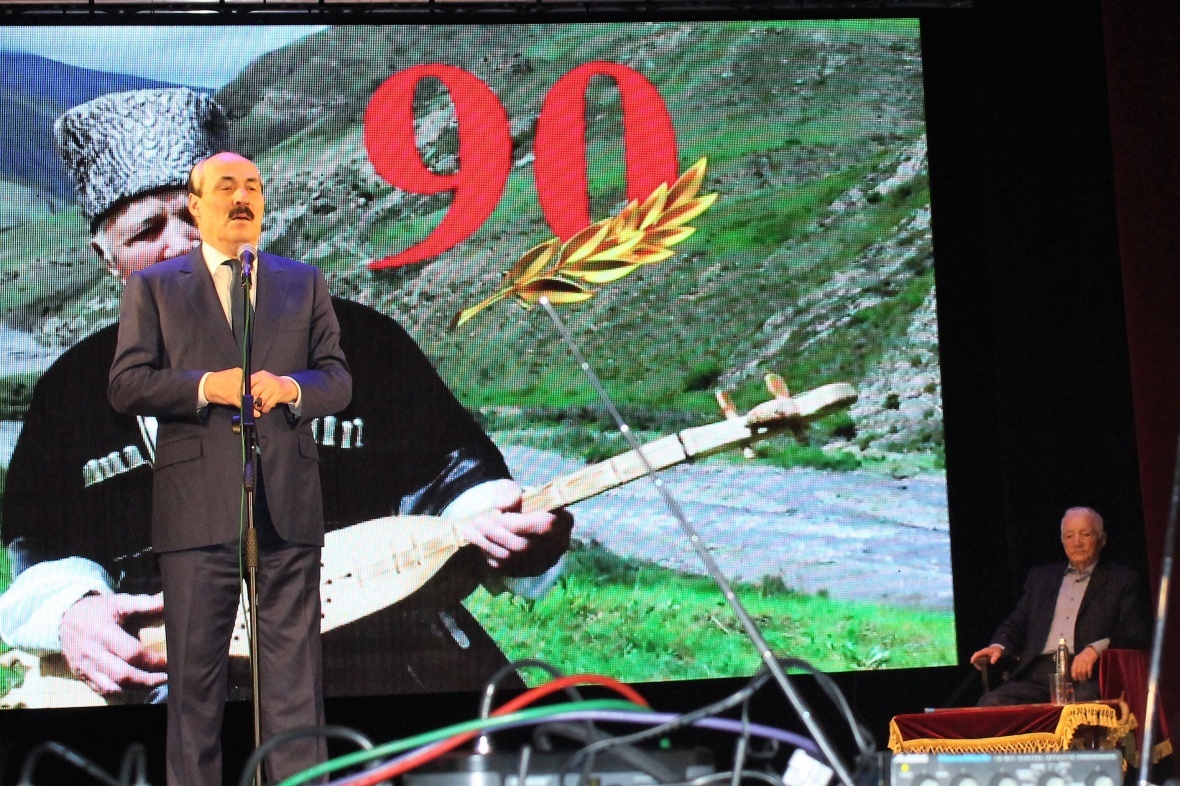 Состоялся юбилейный вечер народного артиста РД Шагава Абдурахманова