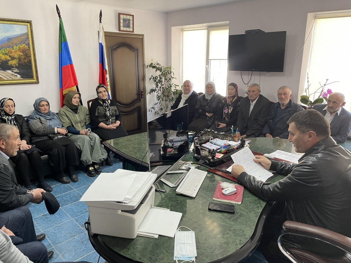 Вопросы вакцинации и о проведении 12 мая субботника в Цурибе обсудили  в администрации района